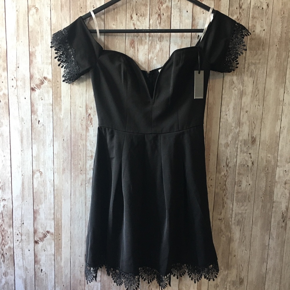 NWT Lovers + Friends Heaven Sent Dress - Picture 3 of 7